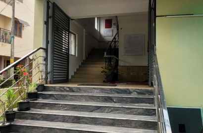 COMERCIAL BUILDING @ KALOOR