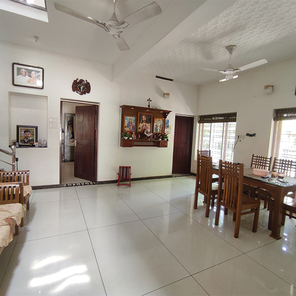 HOUSE @ NJARAKKAL, VYPIN